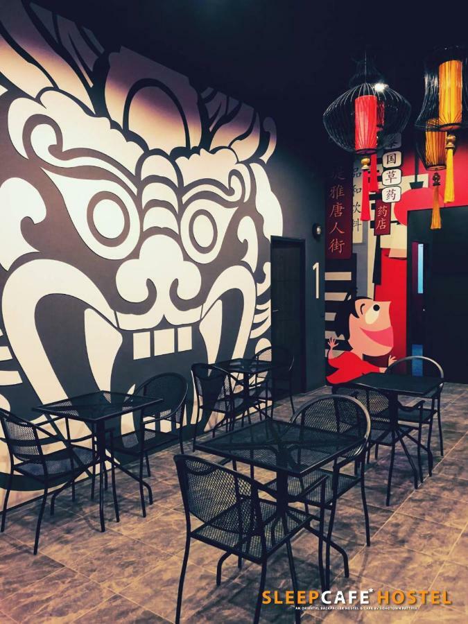 Sleepcafe Hostel Pattaya Bagian luar foto